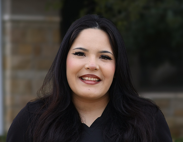 Dental assistant Jasmine